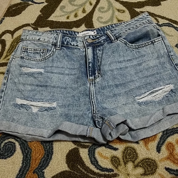 FASHION NOVA jean shorts - Picture 2 of 6